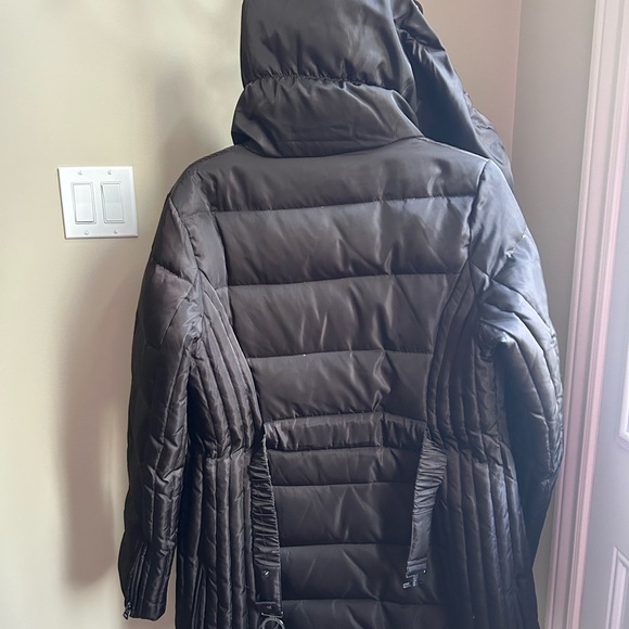 JONES NEW YORK winter coat. - Picture 11 of 11